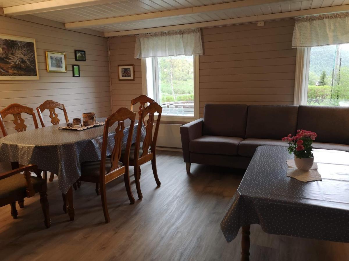 Hansali Holiday Home Fjaerland Exterior foto
